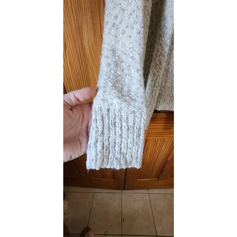 Liz‎ Claibourne cardigan sweater